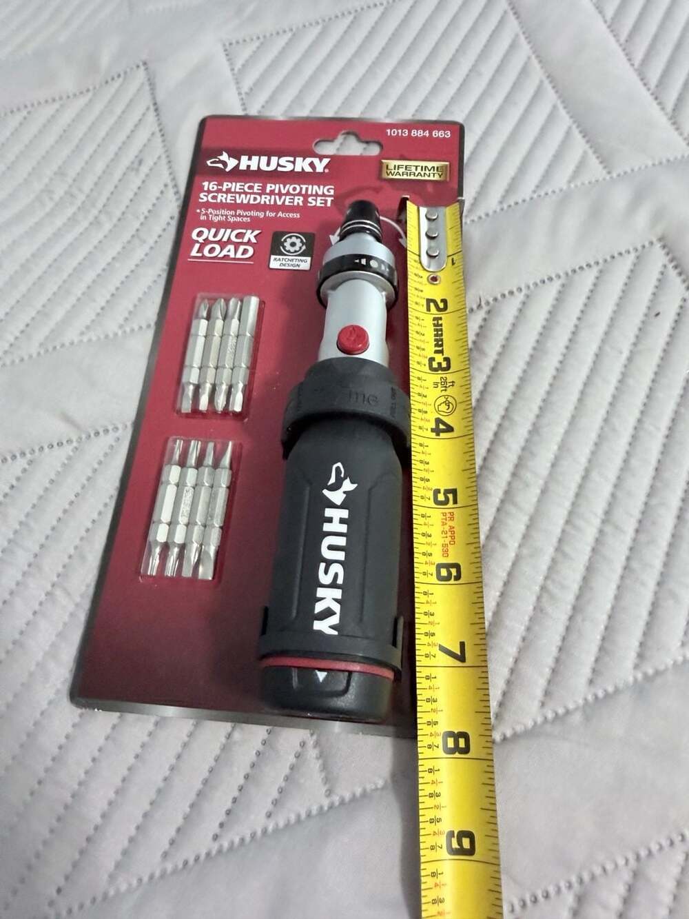 Husky 16-Piece Pivoting Ratcheting Screwdriver Set - Picture 3 of 3